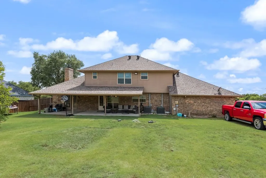 912 Summer Hill Lane Red Oak TX 75154