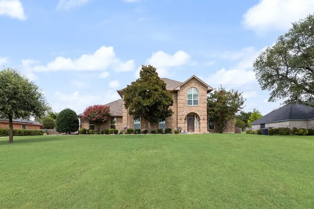 912 Summer Hill Lane Red Oak TX 75154