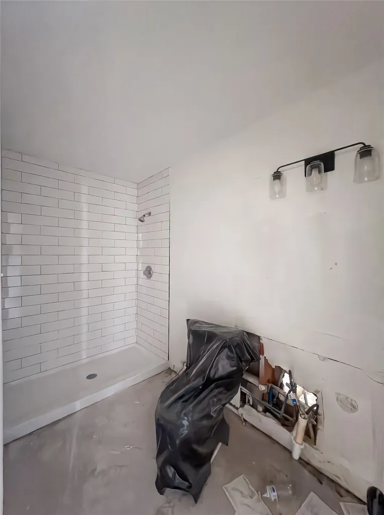 304 Harriett Street Longview TX 75605