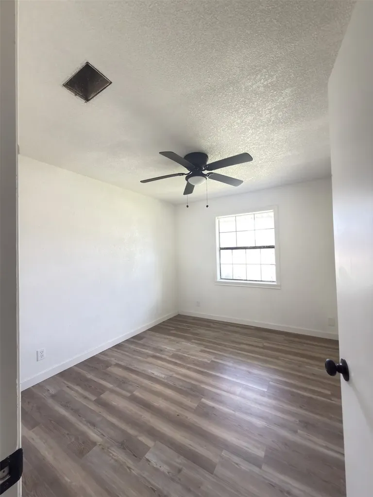 304 Harriett Street Longview TX 75605