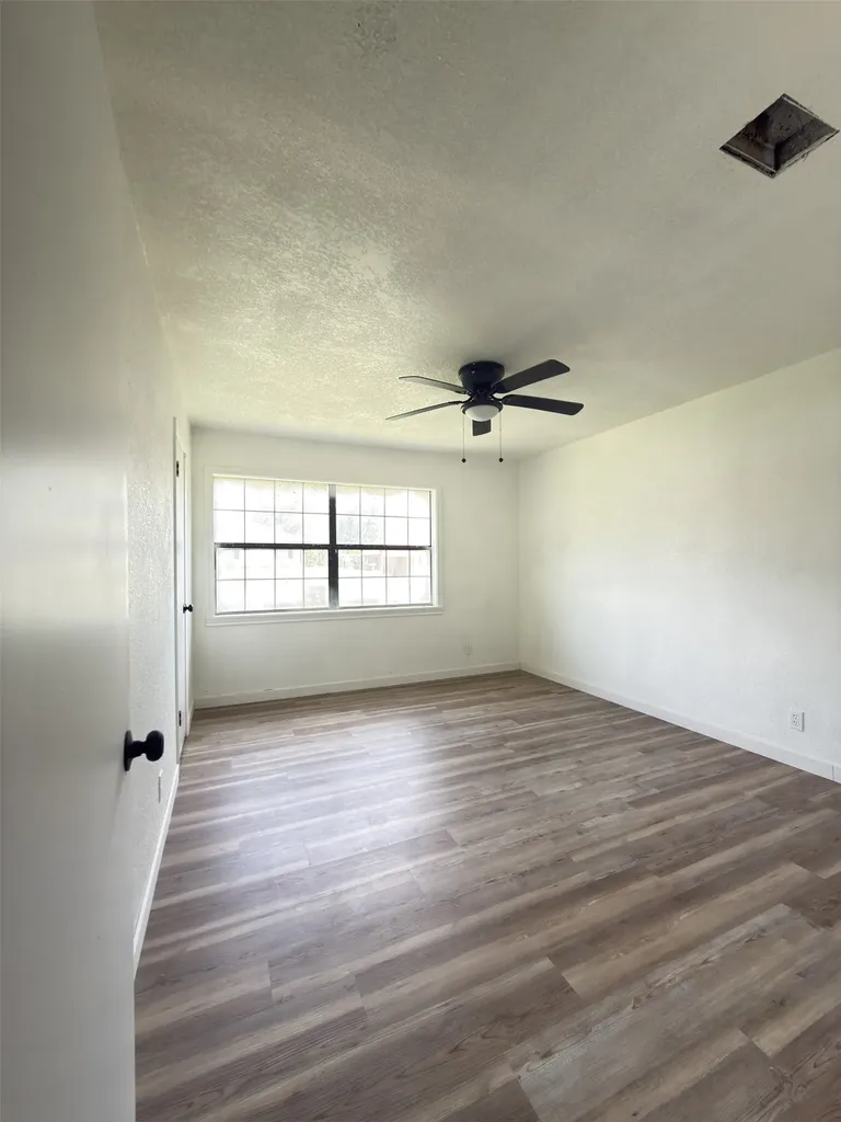 304 Harriett Street Longview TX 75605