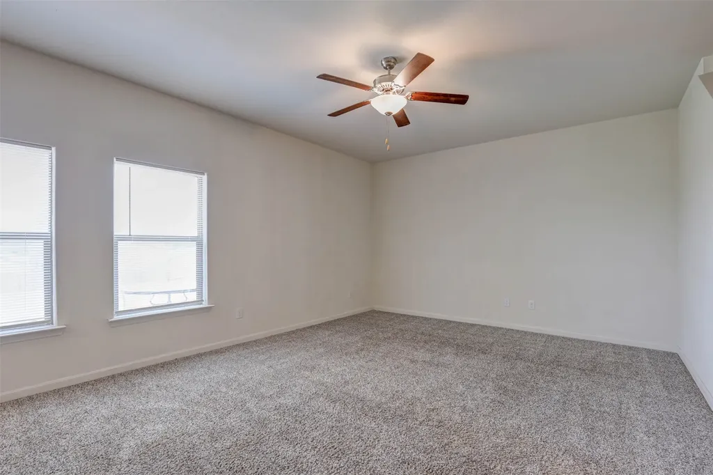203 Drifter Drive Newark TX 76071