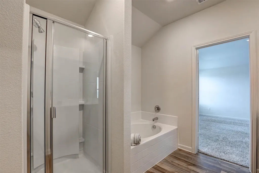 203 Drifter Drive Newark TX 76071