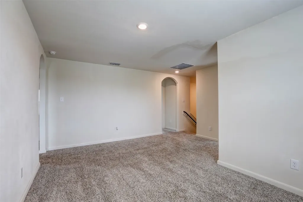 203 Drifter Drive Newark TX 76071