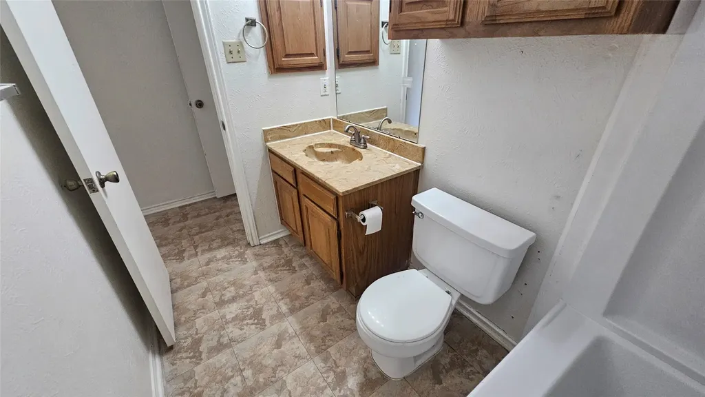 550 E Windsor Avenue Denton TX 76209
