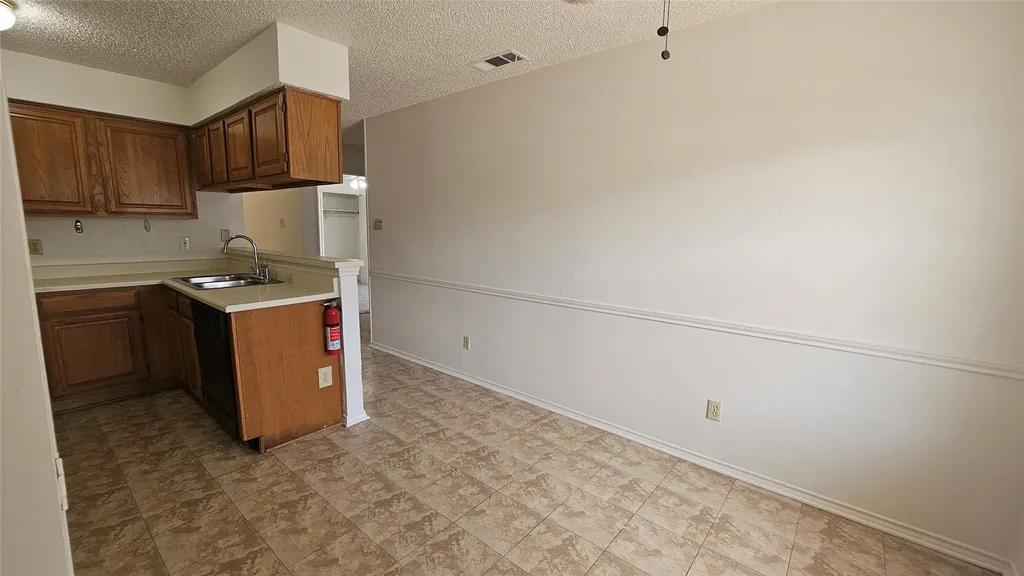 550 E Windsor Avenue Denton TX 76209