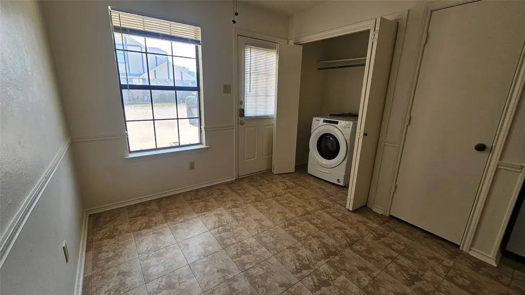 550 E Windsor Avenue Denton TX 76209
