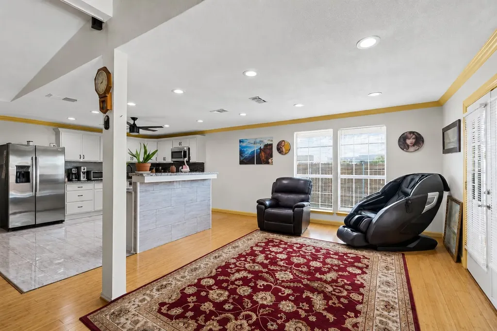 100 Countryside Drive Arlington TX 76014