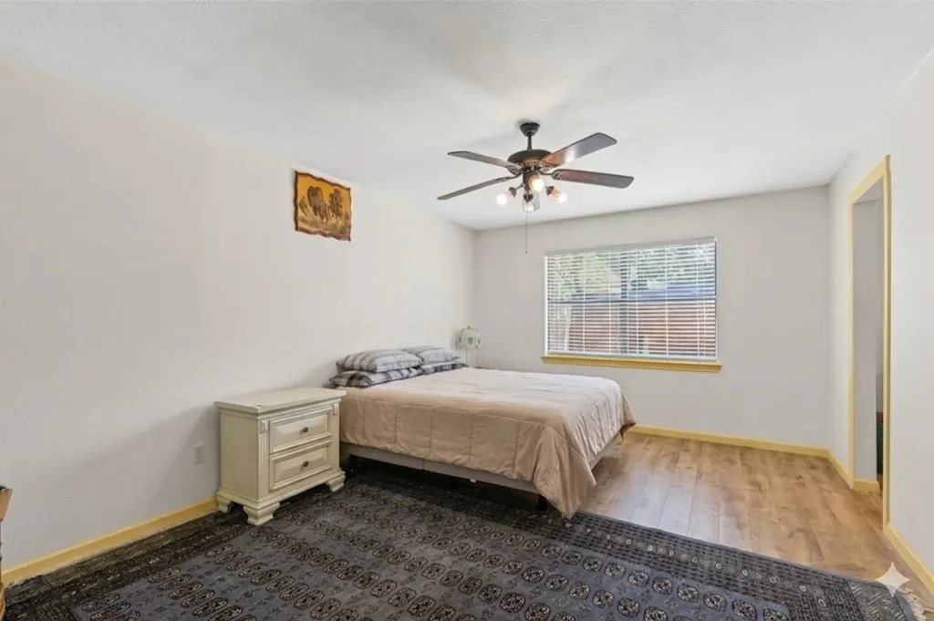100 Countryside Drive Arlington TX 76014