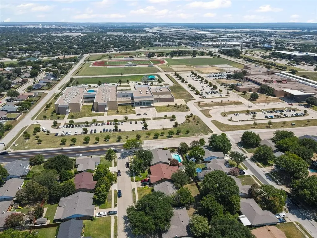 100 Countryside Drive Arlington TX 76014