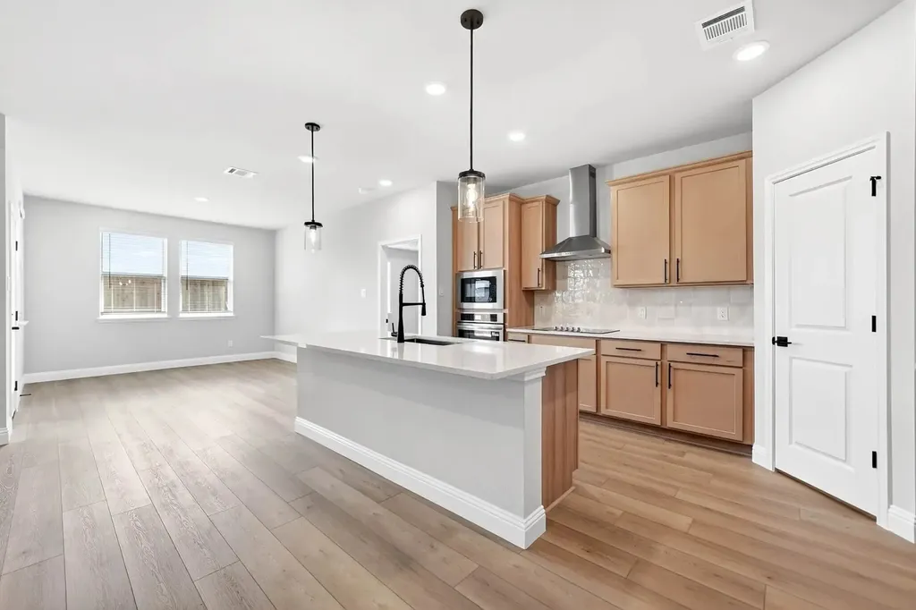 3525 Kemp Drive Heartland TX 75126