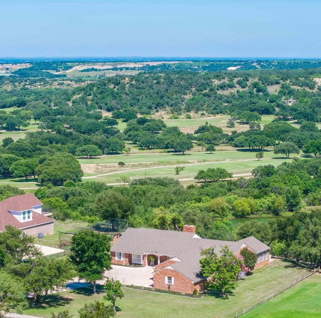19 Spring Hollow Brownwood TX 76801