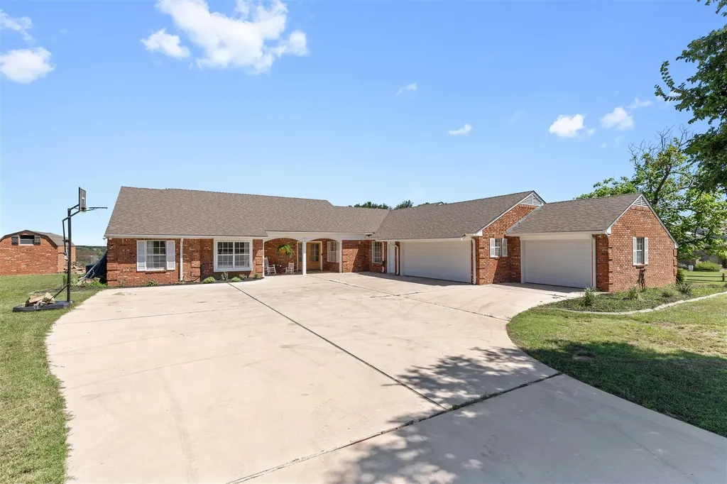 19 Spring Hollow Brownwood TX 76801
