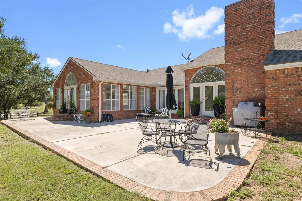 19 Spring Hollow Brownwood TX 76801