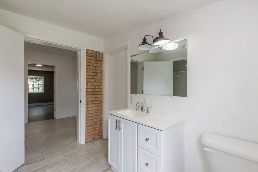 320 S 12th Street Hawley TX 79525