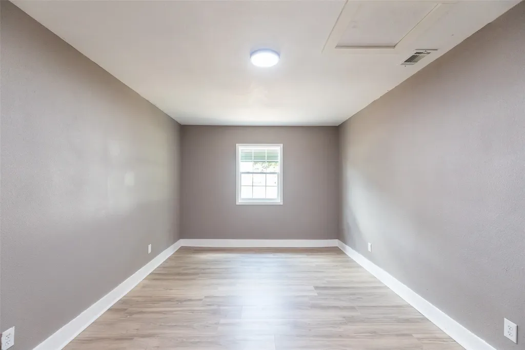 320 S 12th Street Hawley TX 79525