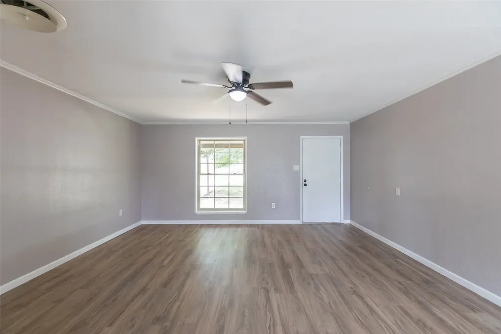 320 S 12th Street Hawley TX 79525