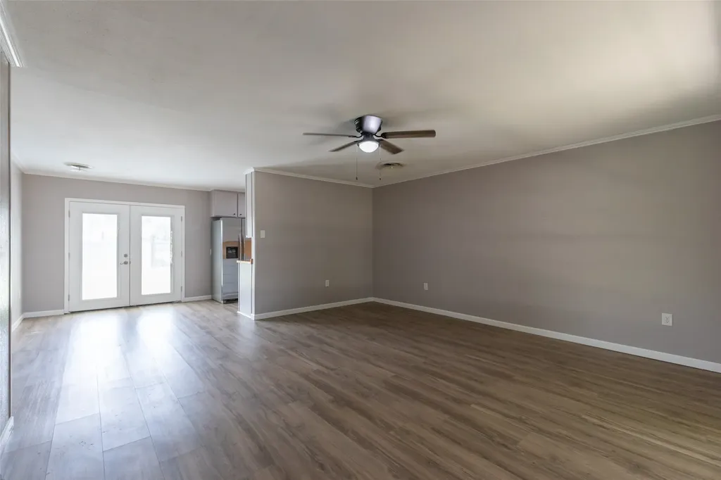 320 S 12th Street Hawley TX 79525