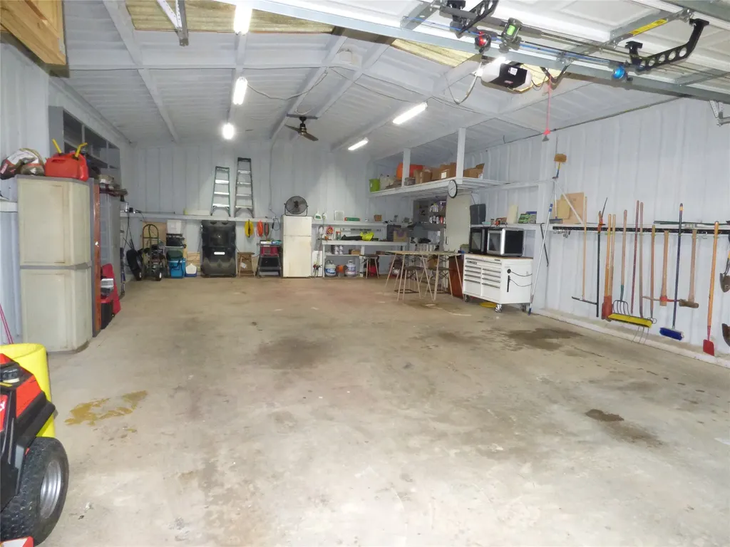 80 Louisiana Avenue Pottsboro TX 75076