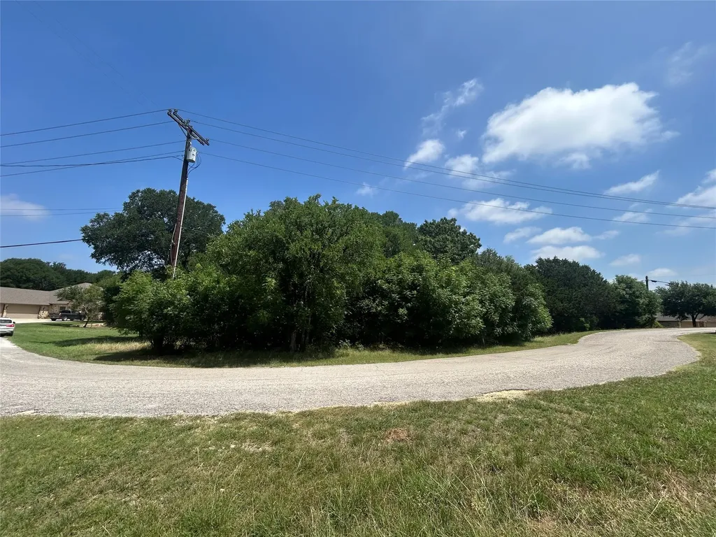 13010 Crestwood Drive Whitney TX 76692