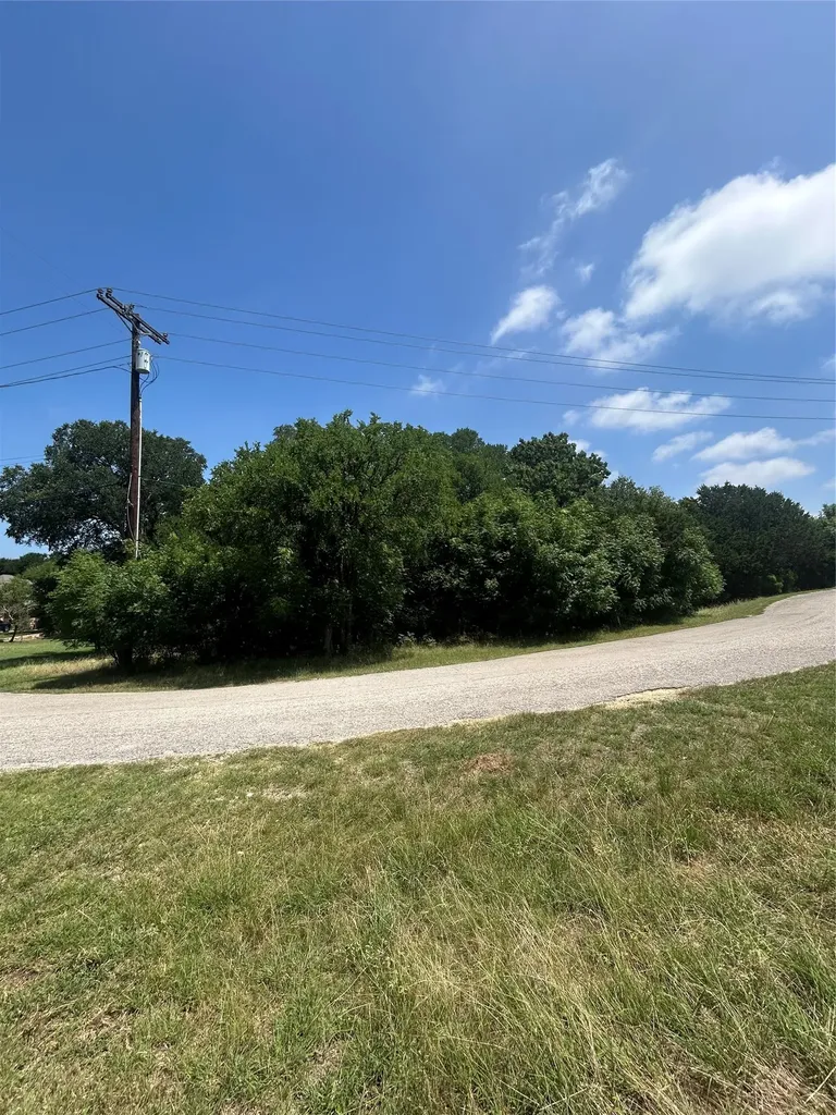 13010 Crestwood Drive Whitney TX 76692