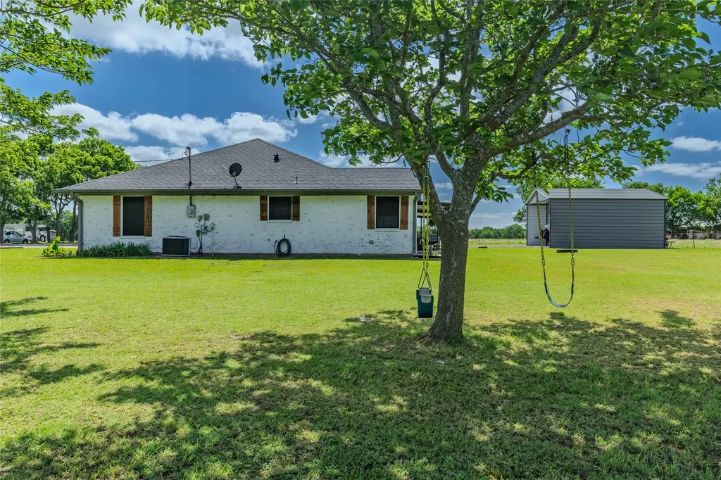 330 Pr 281 Bonham TX 75418