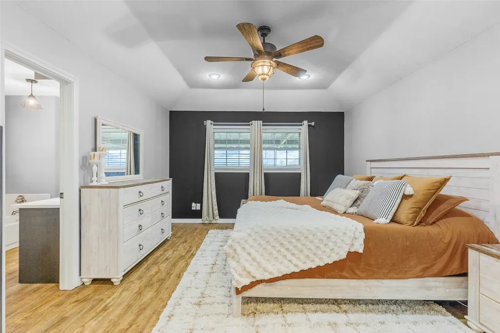 330 Pr 281 Bonham TX 75418