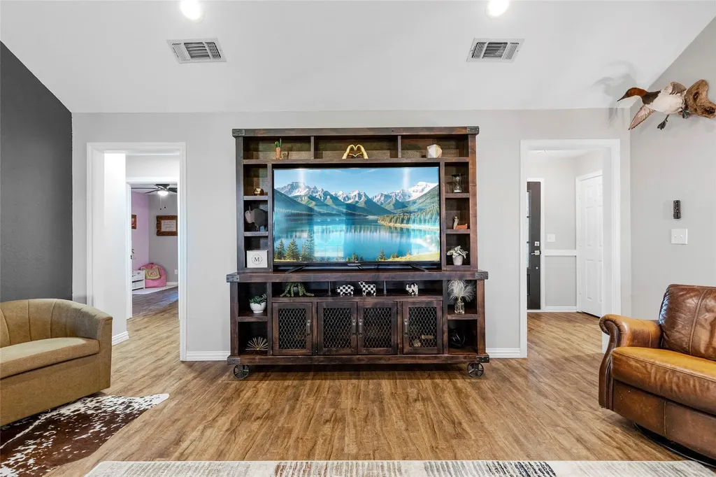 330 Pr 281 Bonham TX 75418