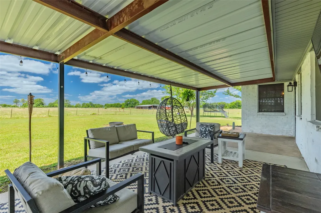 330 Pr 281 Bonham TX 75418