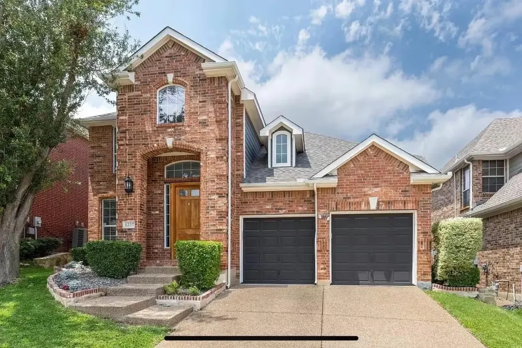 1237 Tioga Drive Irving TX 75063
