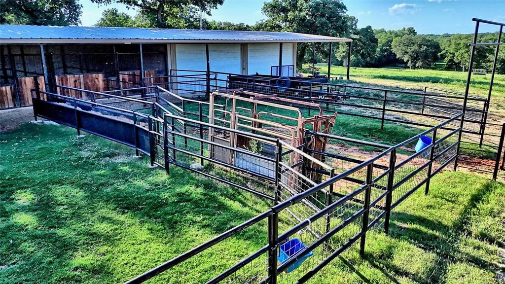 7912 Fm 1956 Nocona TX 76255