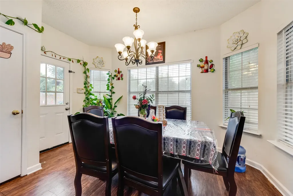 6420 St Alban Court Arlington TX 76001