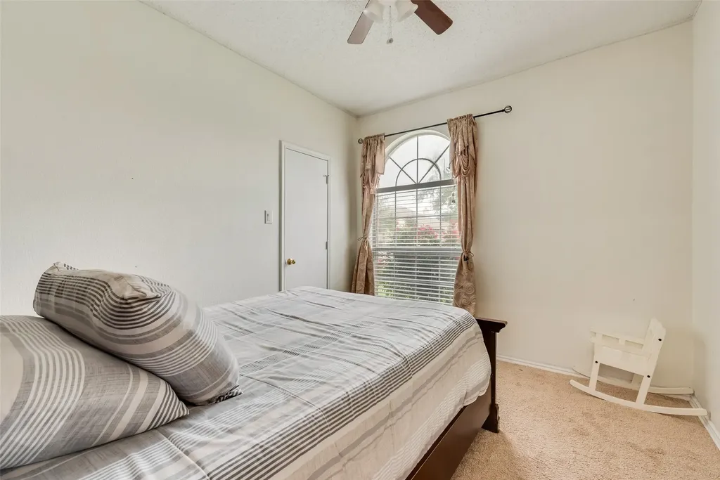 6420 St Alban Court Arlington TX 76001