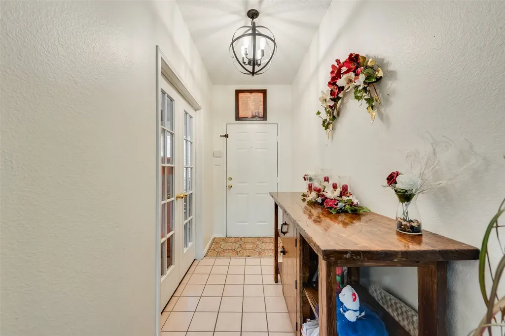 6420 St Alban Court Arlington TX 76001