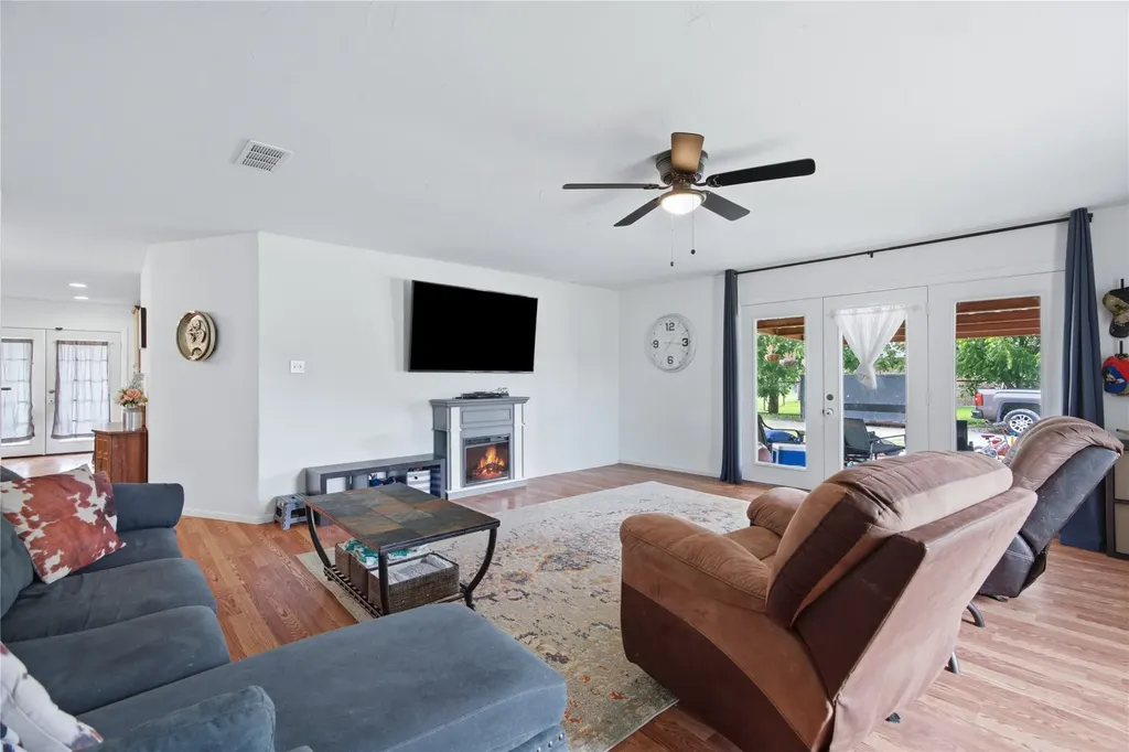 3039 Sunrise Trail Weatherford TX 76088