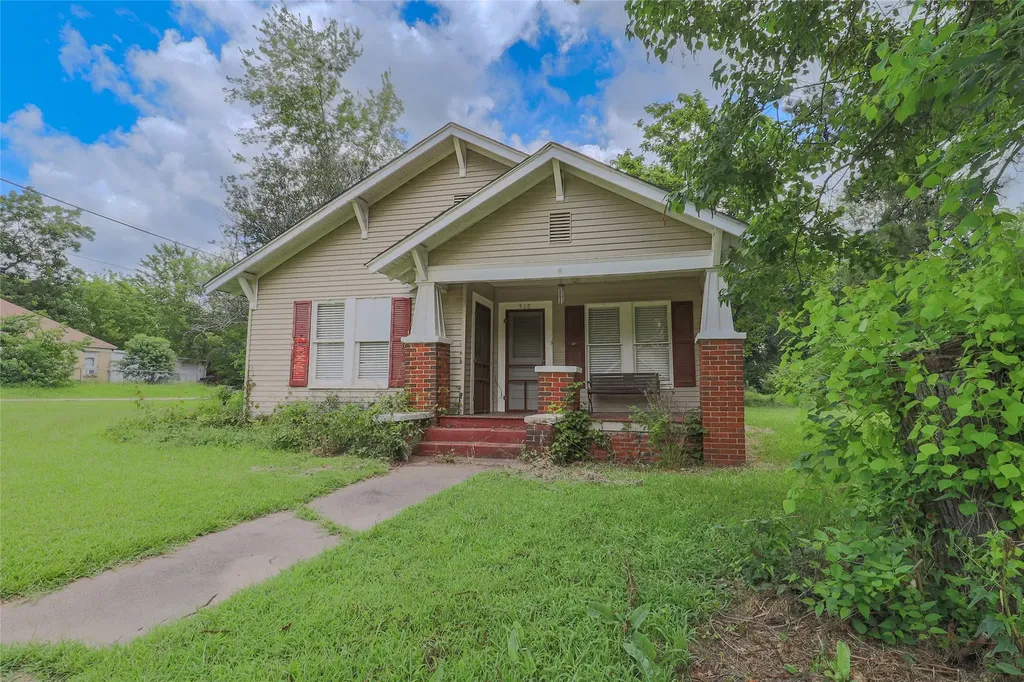 518 N Green Street Grand Saline TX 75140