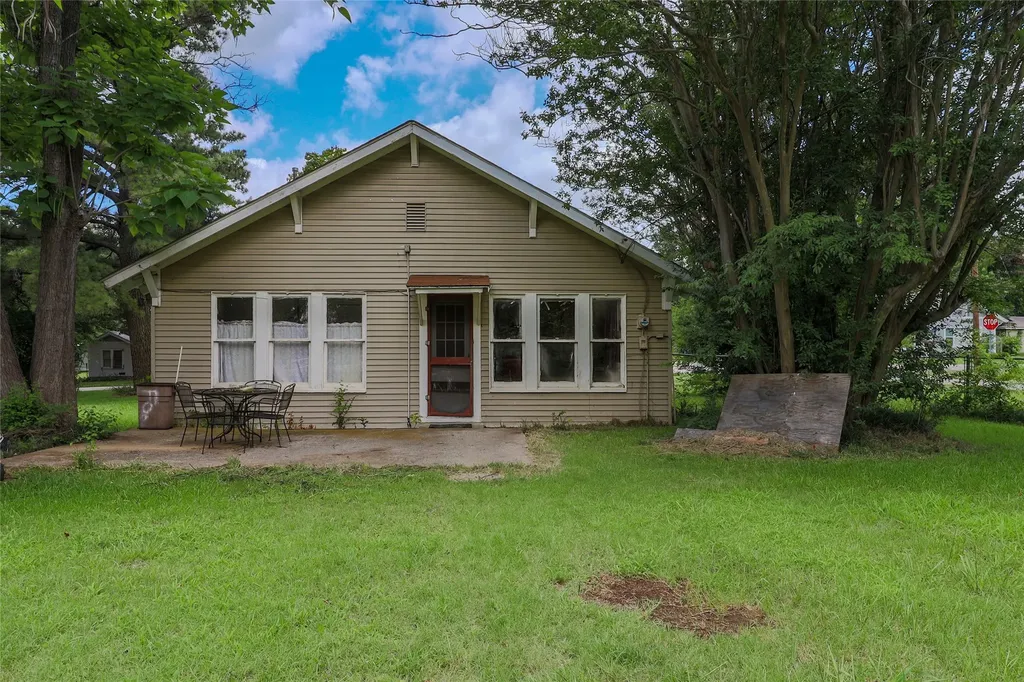 518 N Green Street Grand Saline TX 75140
