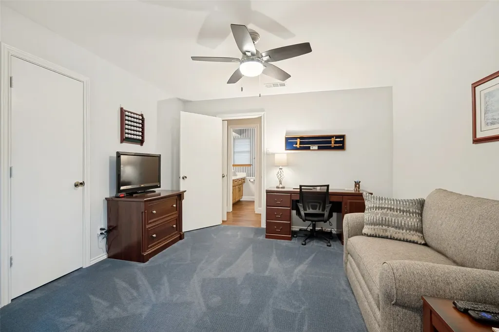 8009 Abramshire Avenue Dallas TX 75231