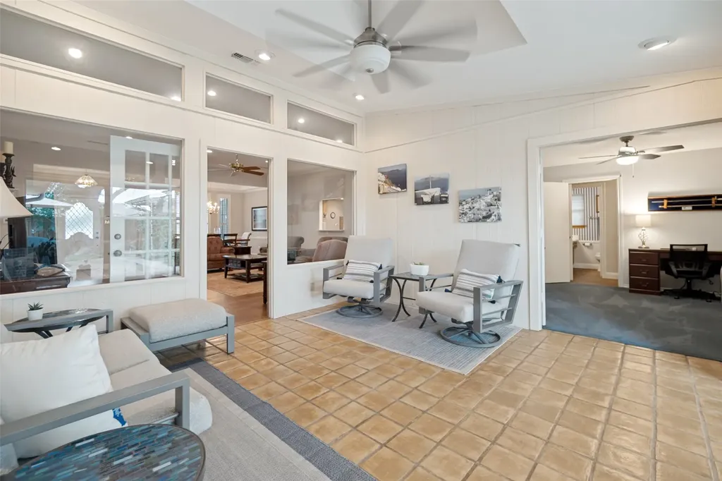 8009 Abramshire Avenue Dallas TX 75231