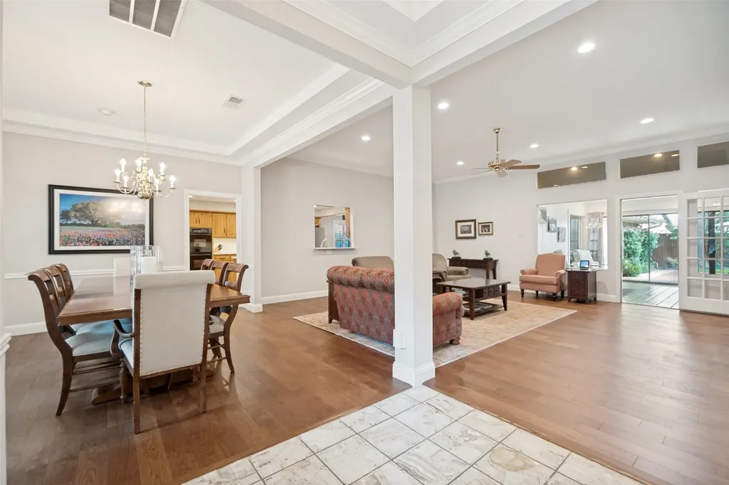 8009 Abramshire Avenue Dallas TX 75231