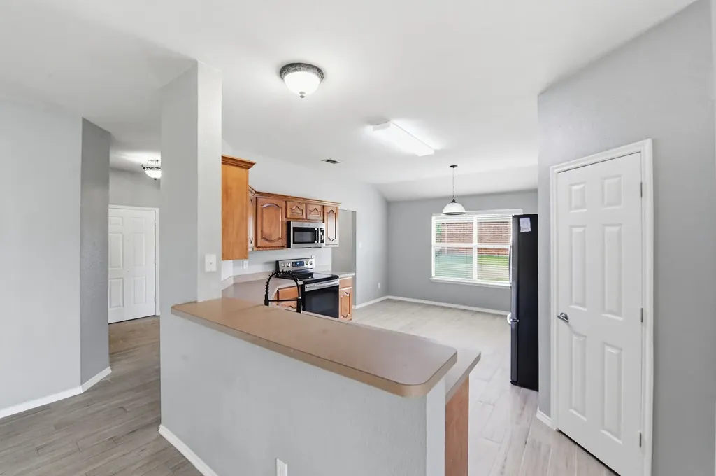 2120 New Holland Drive Rockwall TX 75032