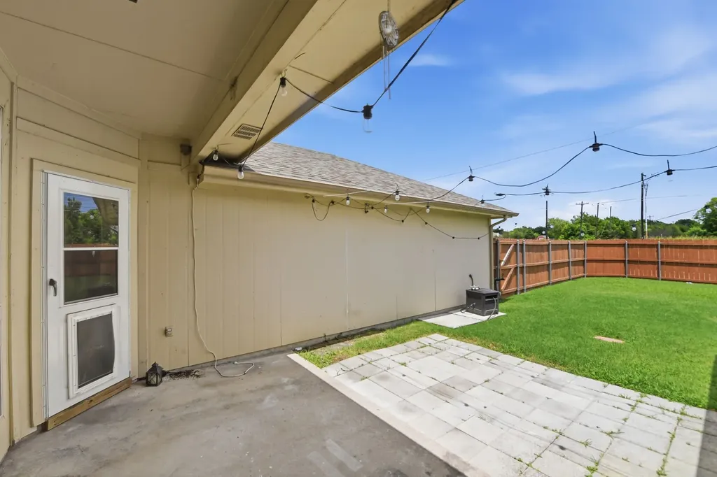 2120 New Holland Drive Rockwall TX 75032