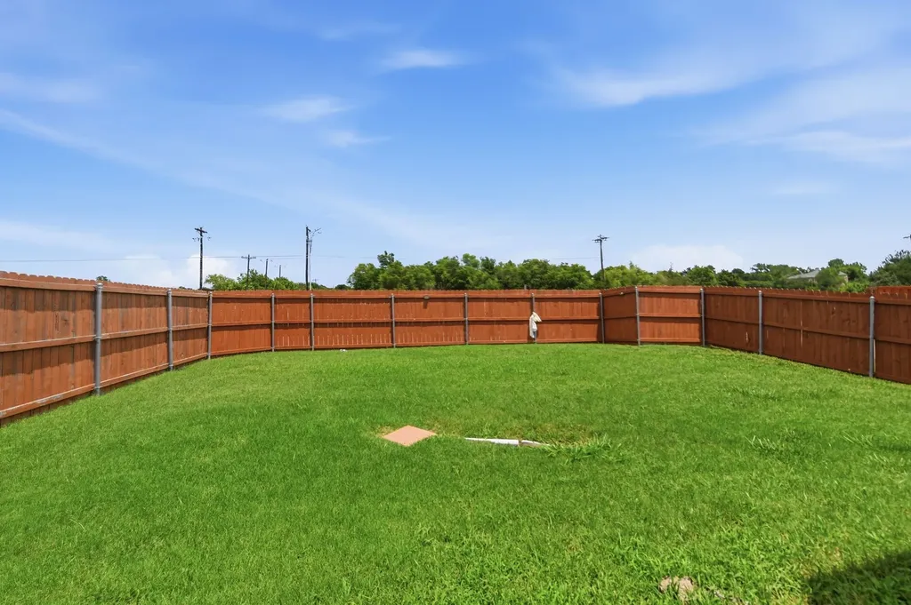 2120 New Holland Drive Rockwall TX 75032