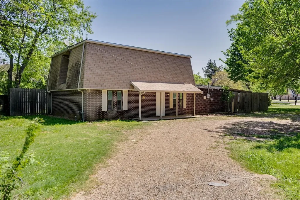626 Arawe Circle W Irving TX 75060