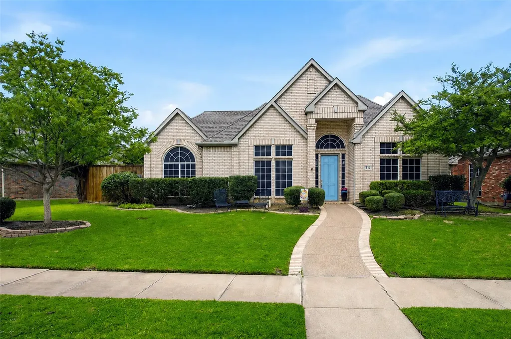 512 Wellington Road Coppell TX 75019