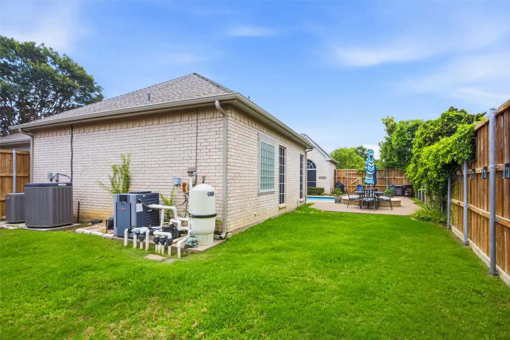 512 Wellington Road Coppell TX 75019