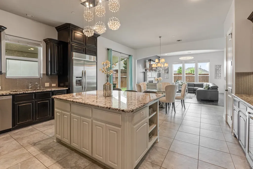 2182 Saxon Way Allen TX 75013
