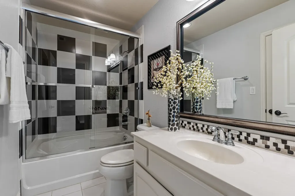 2182 Saxon Way Allen TX 75013