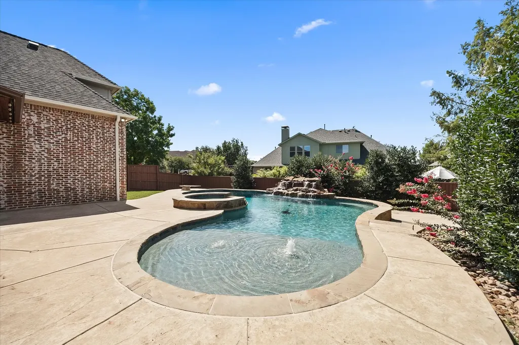 700 Starlight Pass Heath TX 75032