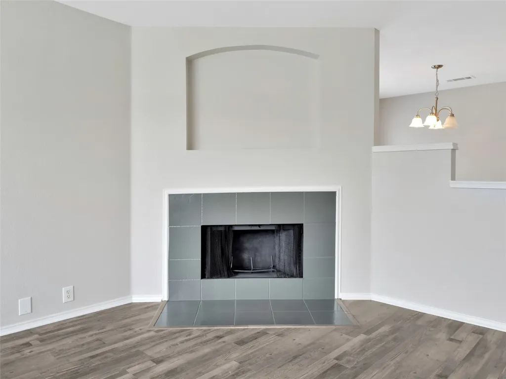 235 Yale Boulevard Glenn Heights TX 75154